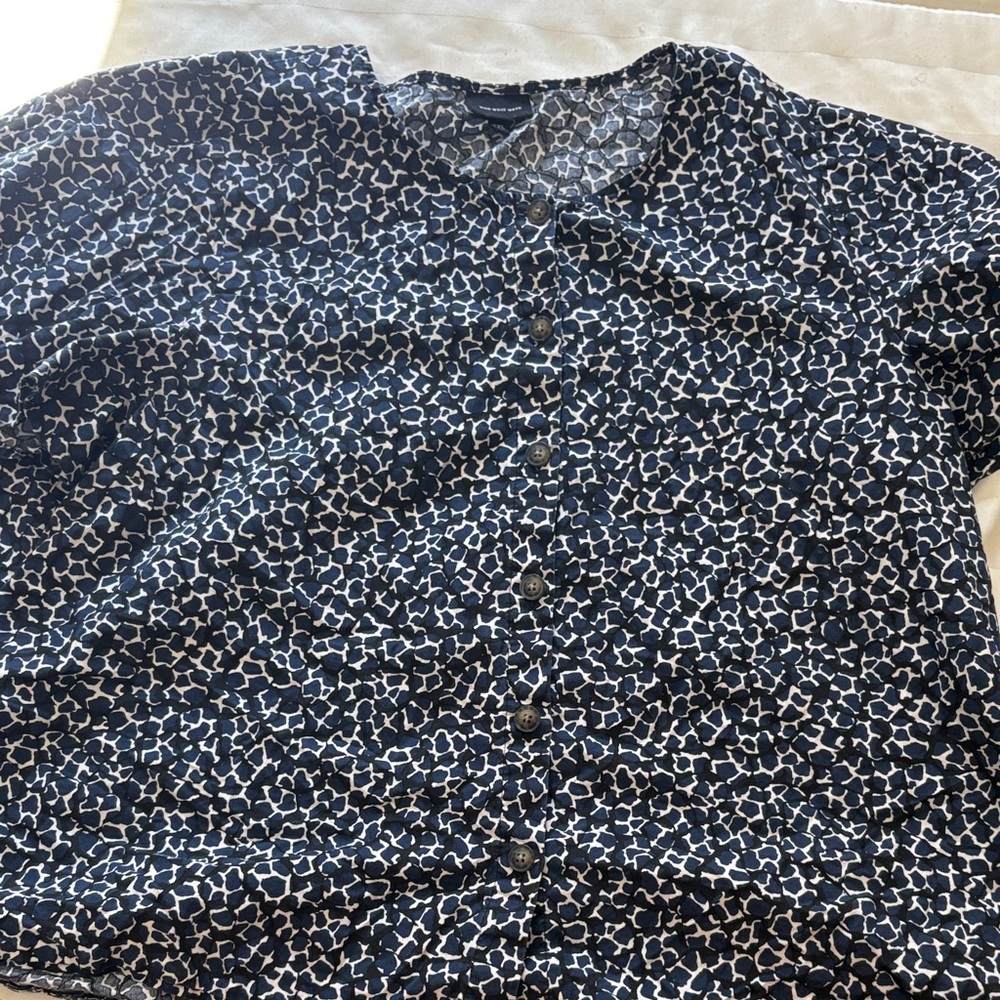 Who What Wear Black and White Button-Up Top